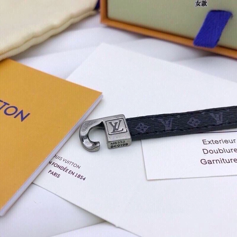 Louis Vuitton Bracelets Soft 256851