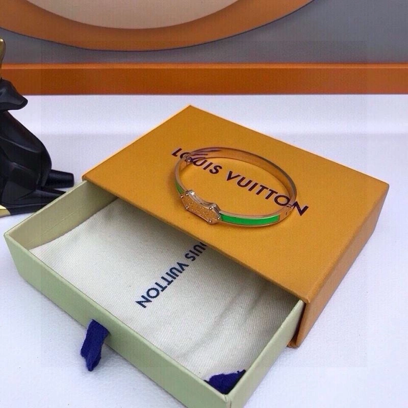 Louis Vuitton Bracelets Breathable 256823