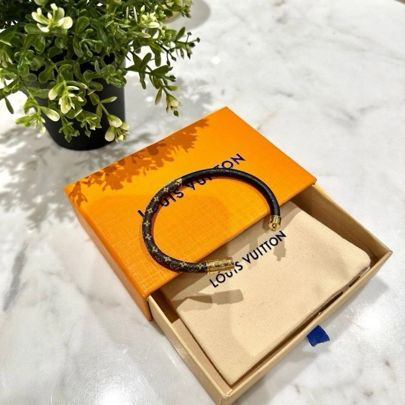 Louis Vuitton Bracelets EasyMatch 256854