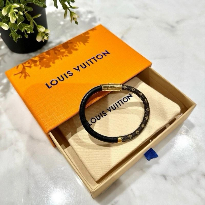 Louis Vuitton Bracelets EasyMatch 256854