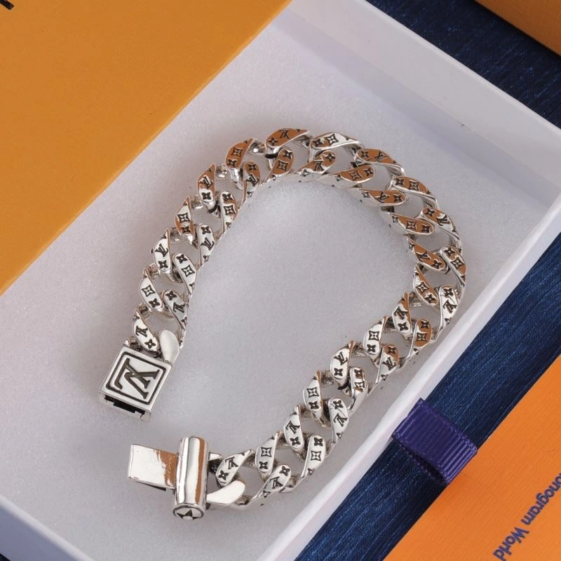 Louis Vuitton Bracelets Upgraded 256822