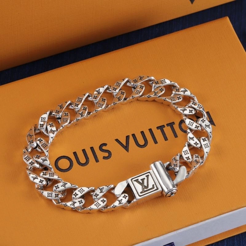 Louis Vuitton Bracelets Upgraded 256822