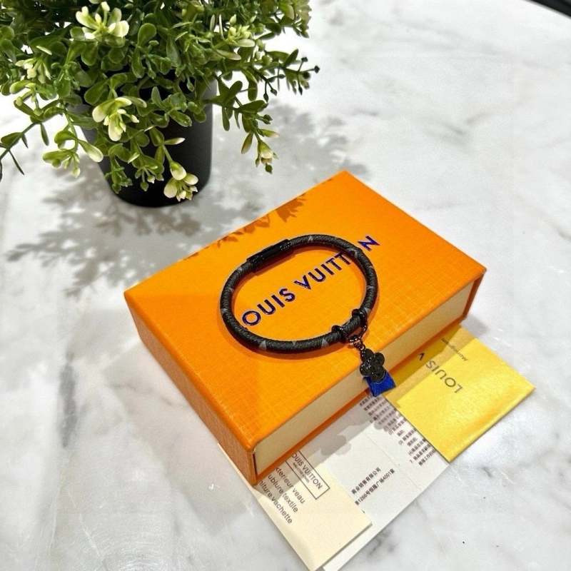 Louis Vuitton Bracelets Contemporary 256800