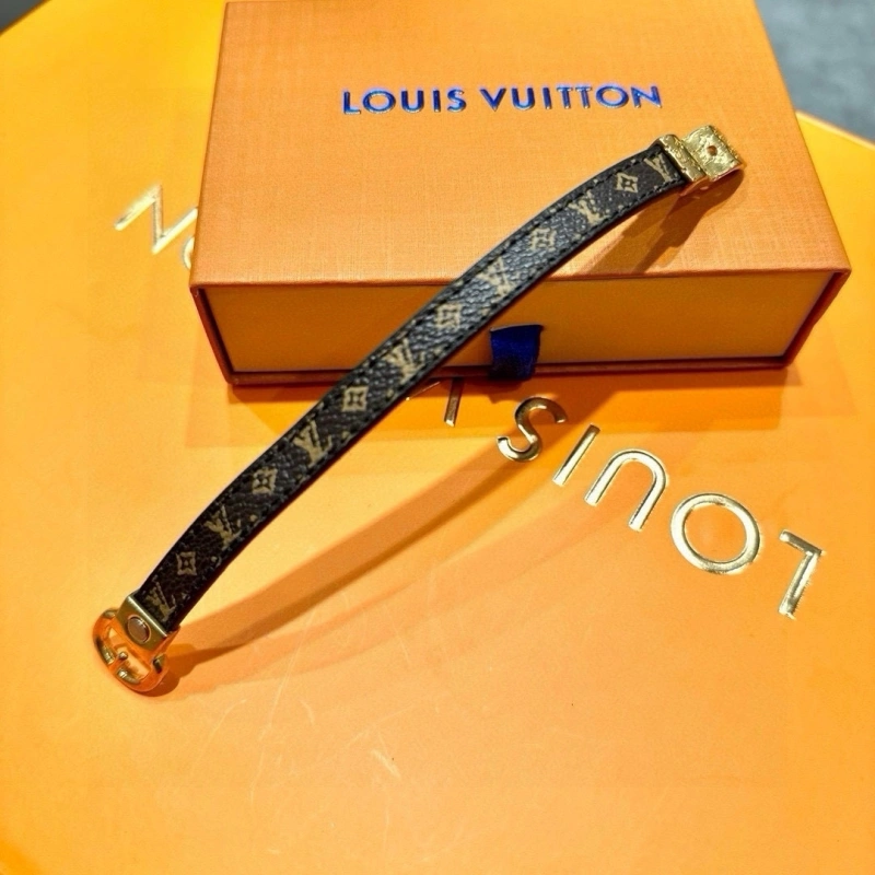 Louis Vuitton Bracelets FreshLook 256807