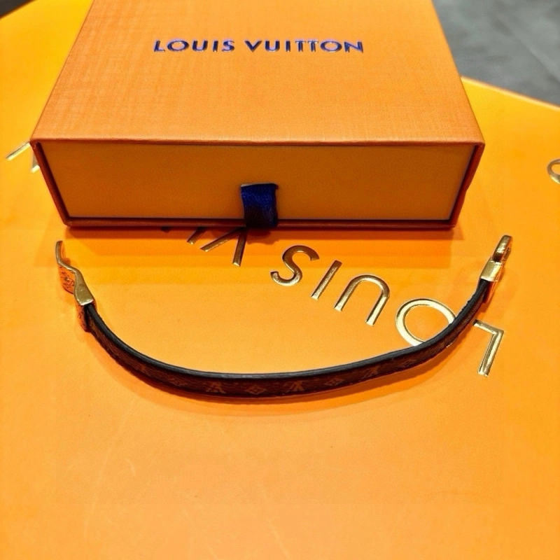 Louis Vuitton Bracelets FreshLook 256807