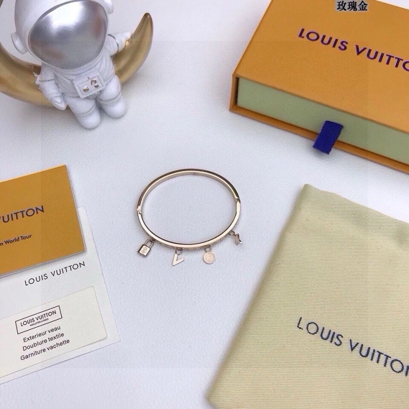 SunProtective Louis Vuitton Bracelets 256805