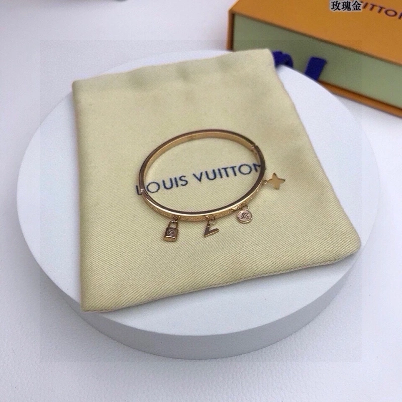 SunProtective Louis Vuitton Bracelets 256805