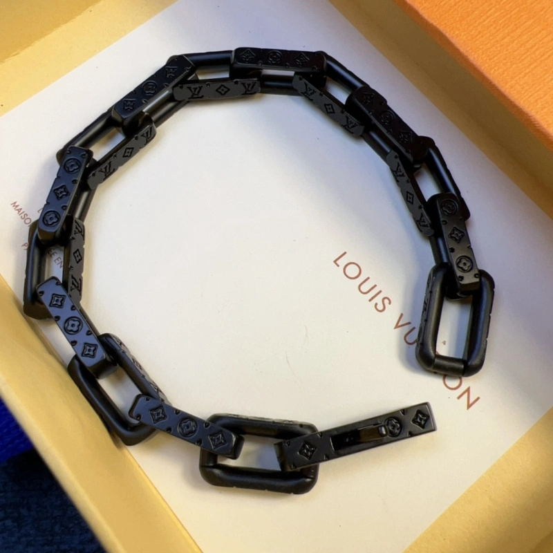 Flexible Louis Vuitton Bracelets 256791