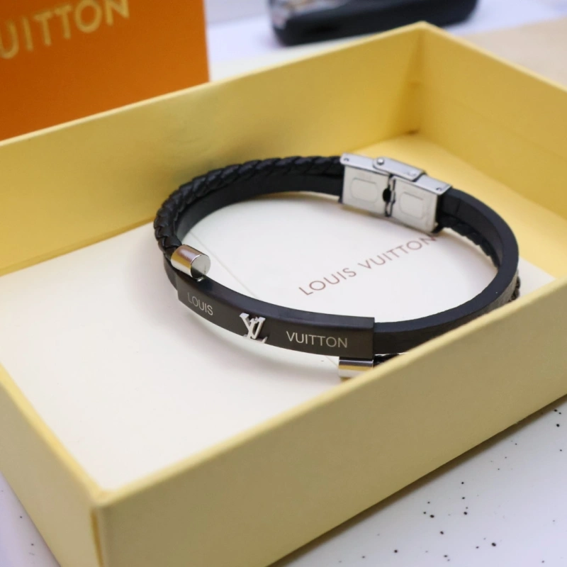 Attractive Louis Vuitton Bracelets 256786