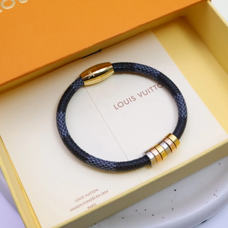 Louis Vuitton Bracelets Bold 256783