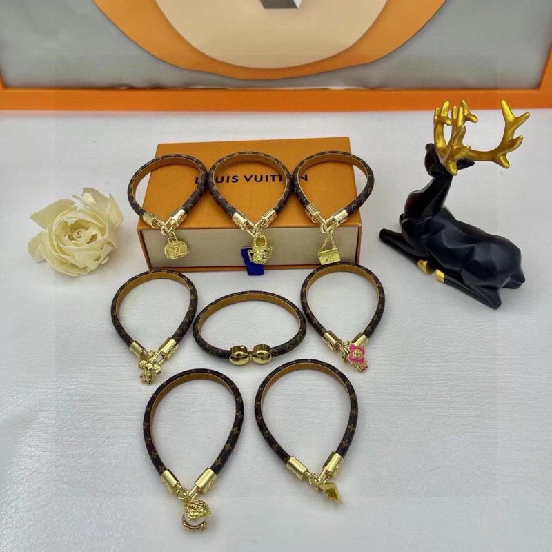 Durable Louis Vuitton Bracelets 256801