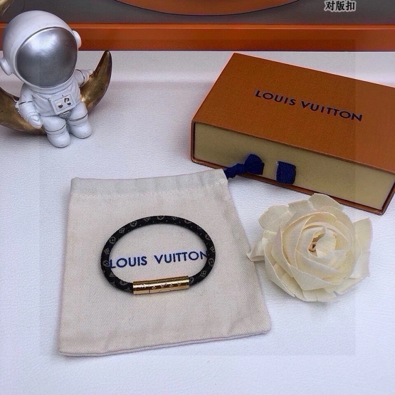 Louis Vuitton Bracelets Unisex 256777