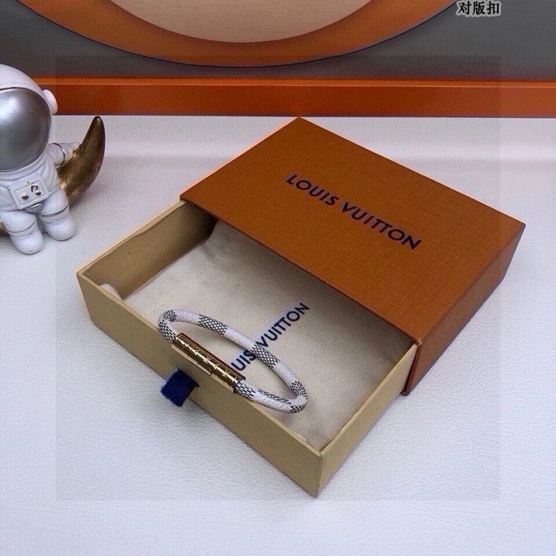 Louis Vuitton Bracelets WellDesigned 256776