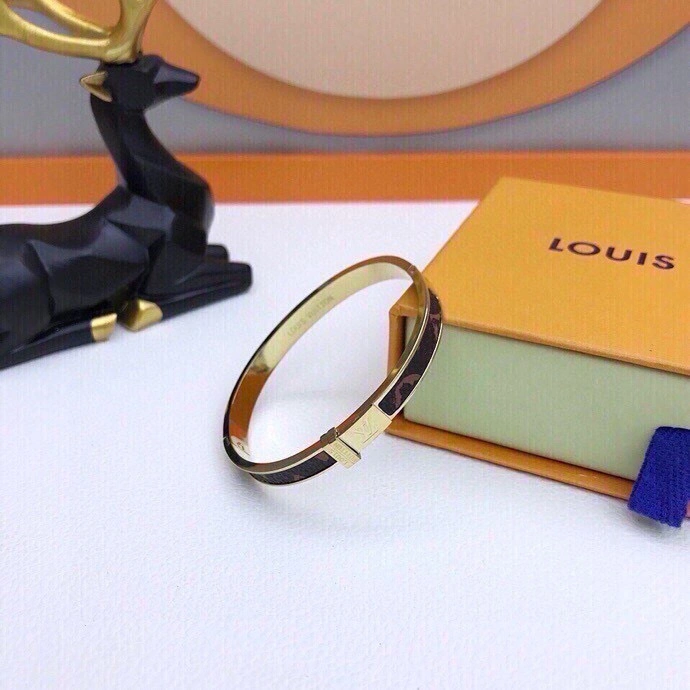 Louis Vuitton Bracelets Comfortable 256774