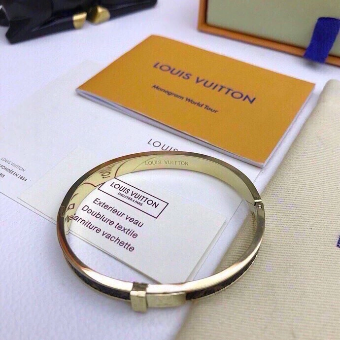 Louis Vuitton Bracelets Comfortable 256774