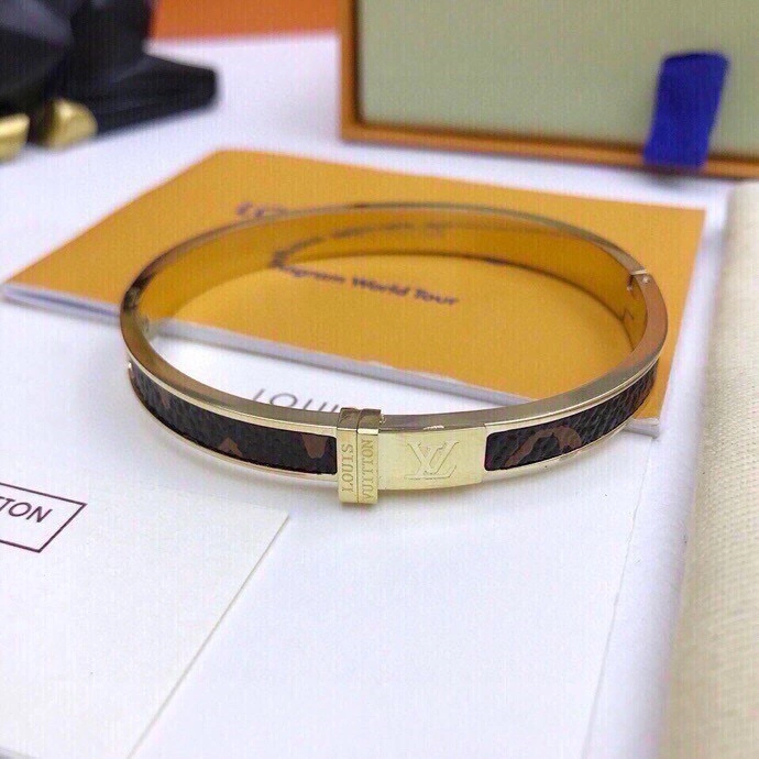 Louis Vuitton Bracelets Comfortable 256774