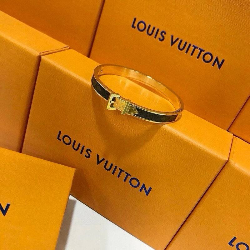 Louis Vuitton Bracelets Elegant 256764