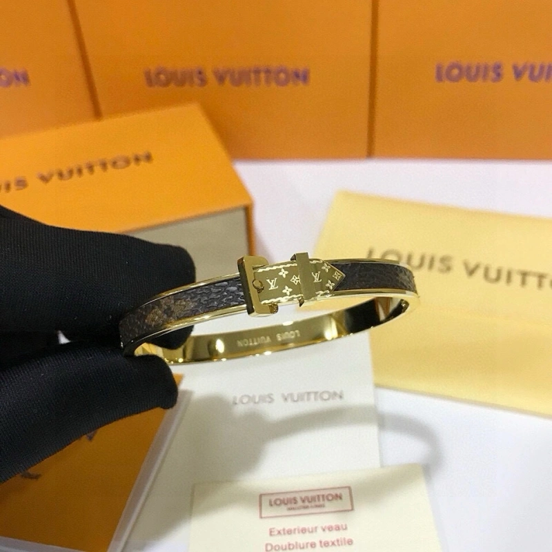 Louis Vuitton Bracelets Elegant 256764
