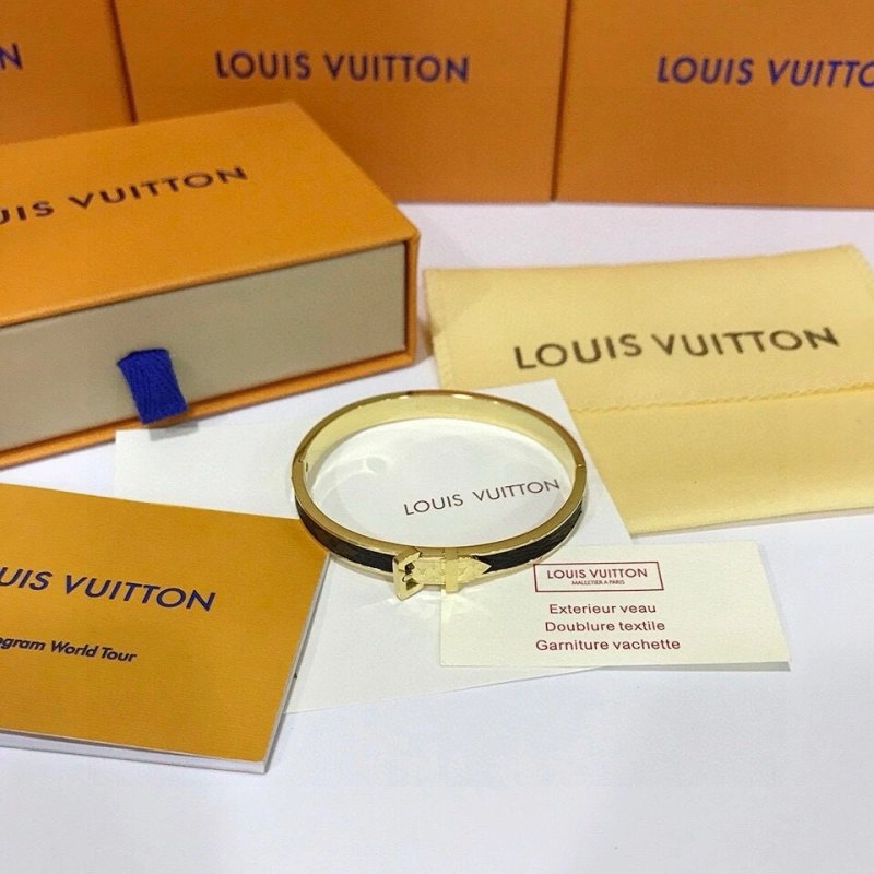 Louis Vuitton Bracelets Elegant 256764