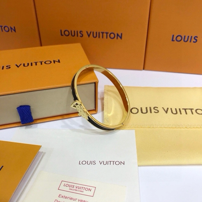Louis Vuitton Bracelets Elegant 256764