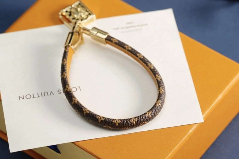 Louis Vuitton Bracelets Tailored 256751