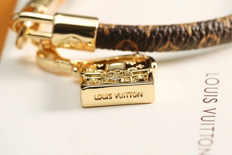 Louis Vuitton Bracelets Tailored 256751