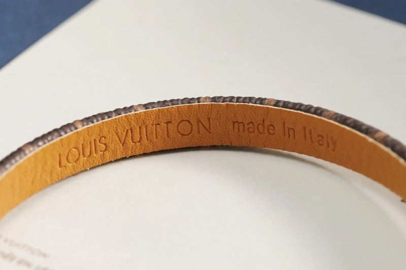 WaterResistant Louis Vuitton Bracelets 256747