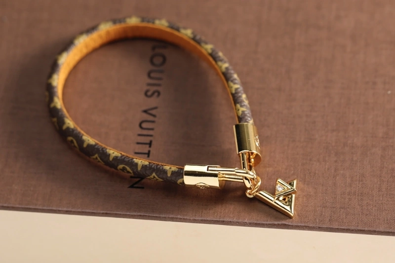 FreshLook Louis Vuitton Bracelets 256748