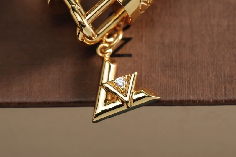 FreshLook Louis Vuitton Bracelets 256748
