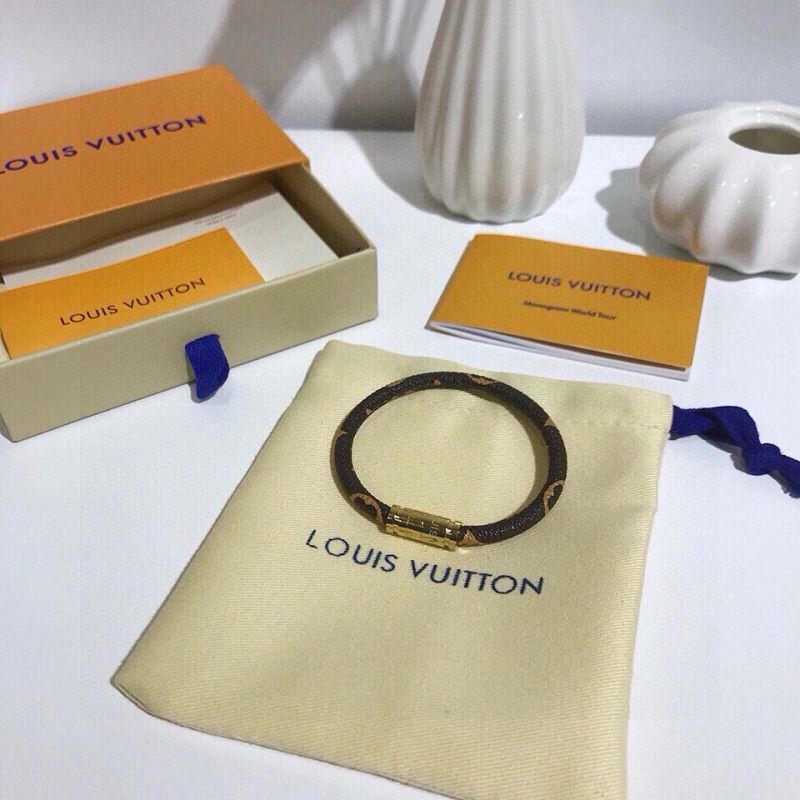 AllSeason Louis Vuitton Bracelets 256750