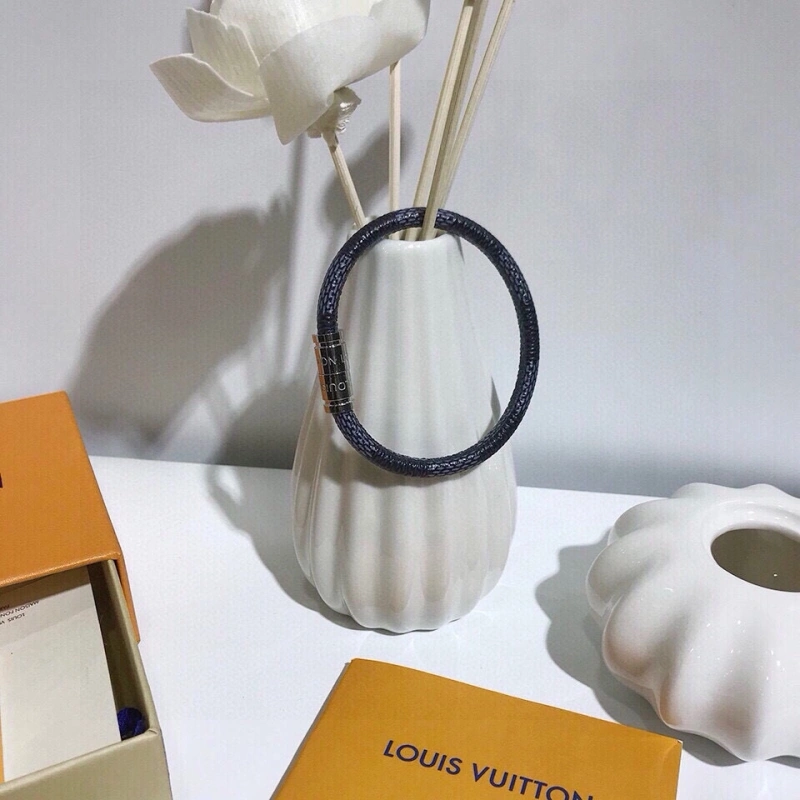 Louis Vuitton Bracelets Soft 256759