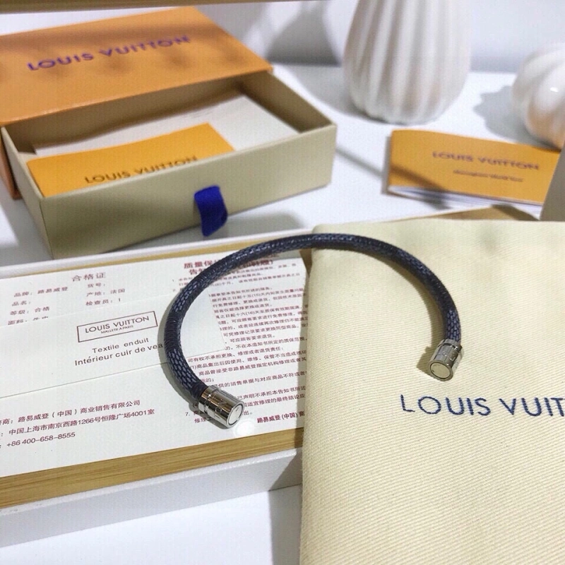 Louis Vuitton Bracelets Soft 256759