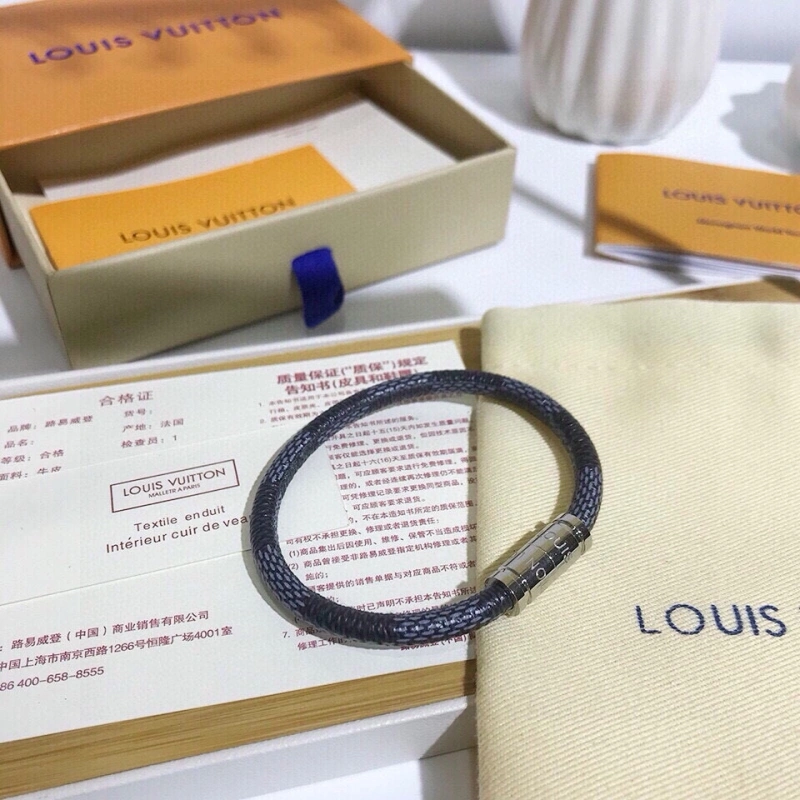 Louis Vuitton Bracelets Soft 256759