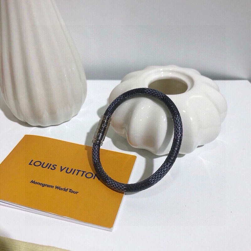 Louis Vuitton Bracelets Soft 256759