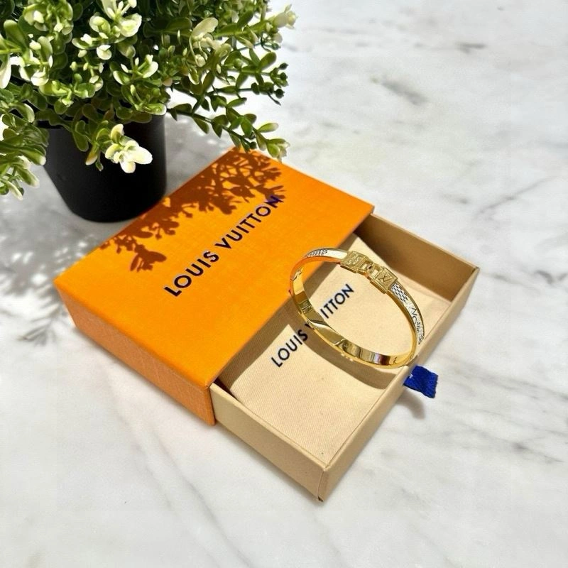 Durable Louis Vuitton Bracelets 256696