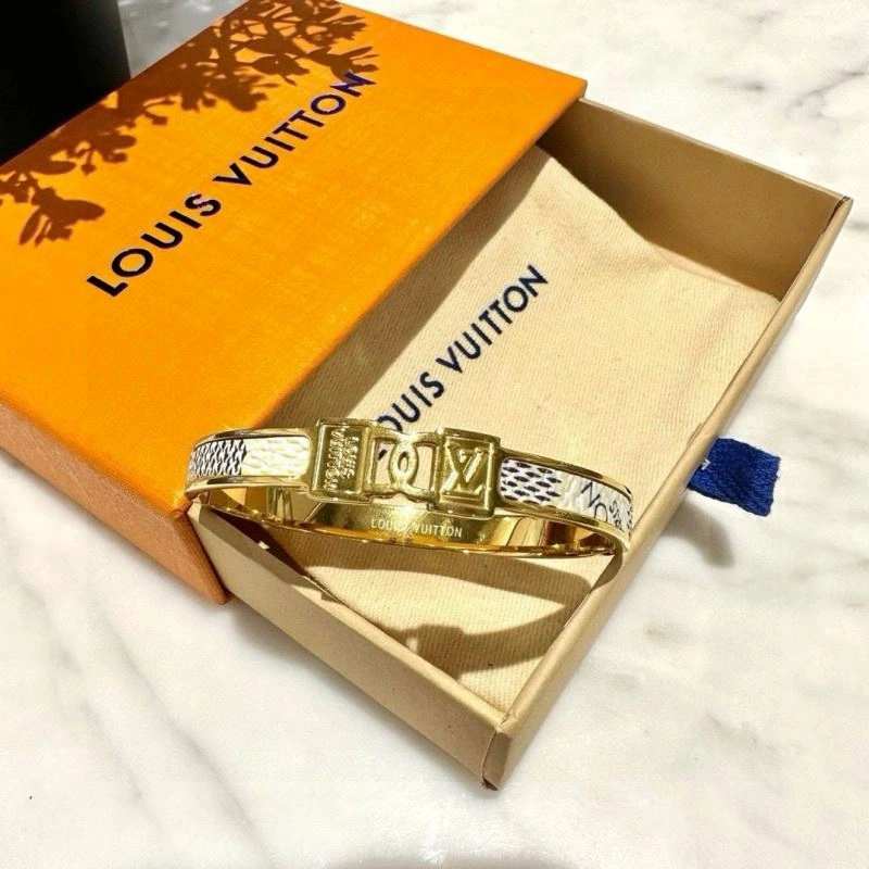 Durable Louis Vuitton Bracelets 256696