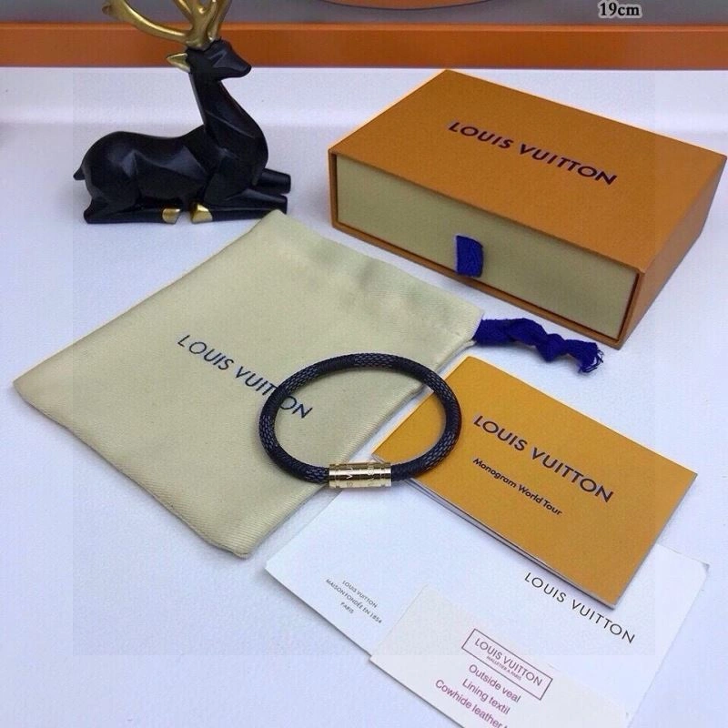 Louis Vuitton Bracelets Trendy 256705