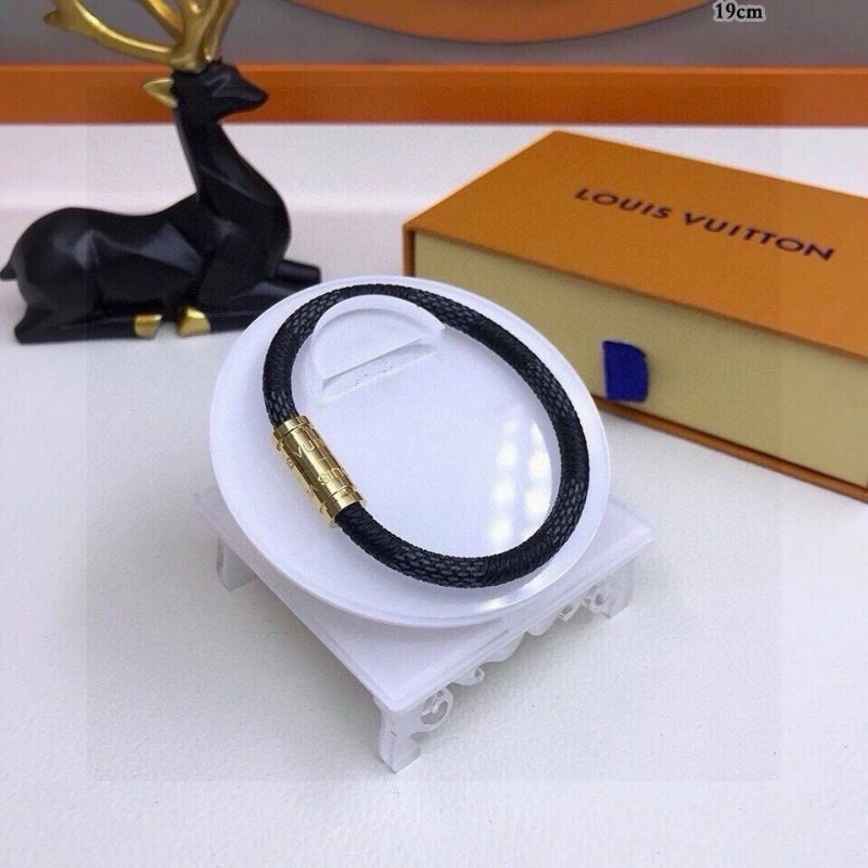 Louis Vuitton Bracelets Trendy 256705