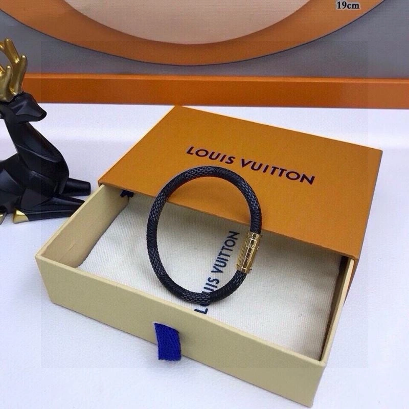 Louis Vuitton Bracelets Trendy 256705