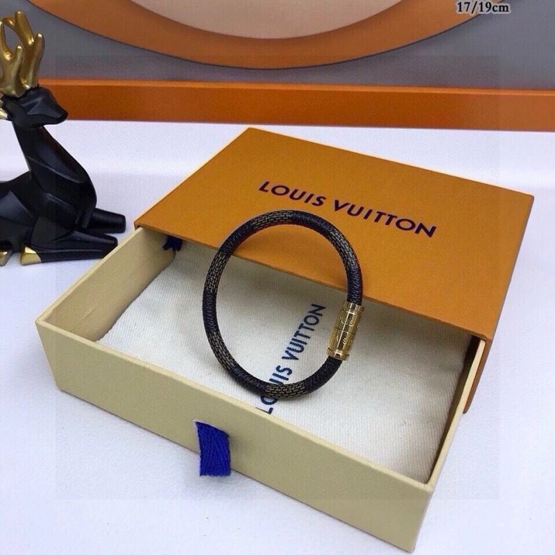 Bright Louis Vuitton Bracelets 256703