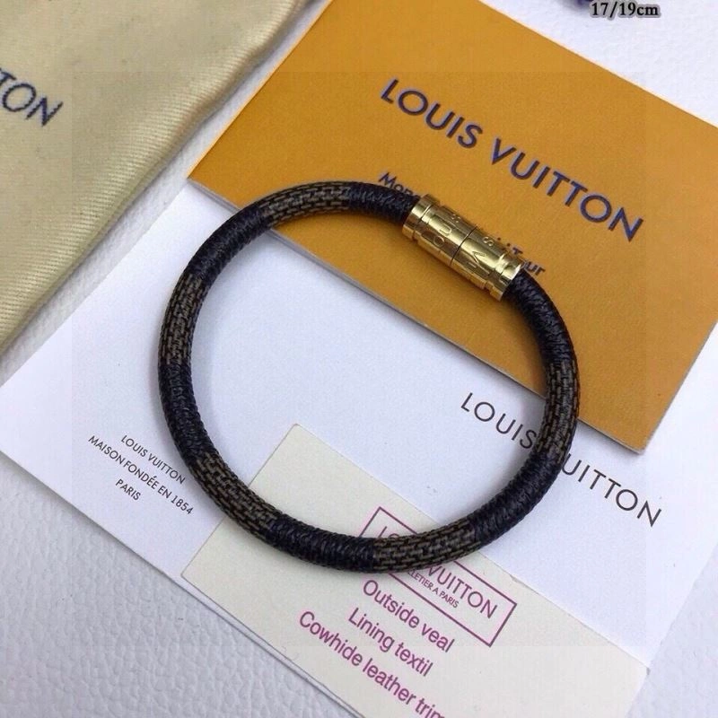 Bright Louis Vuitton Bracelets 256703