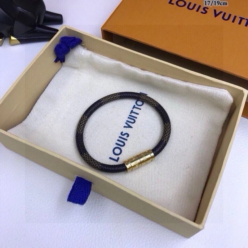 Bright Louis Vuitton Bracelets 256703