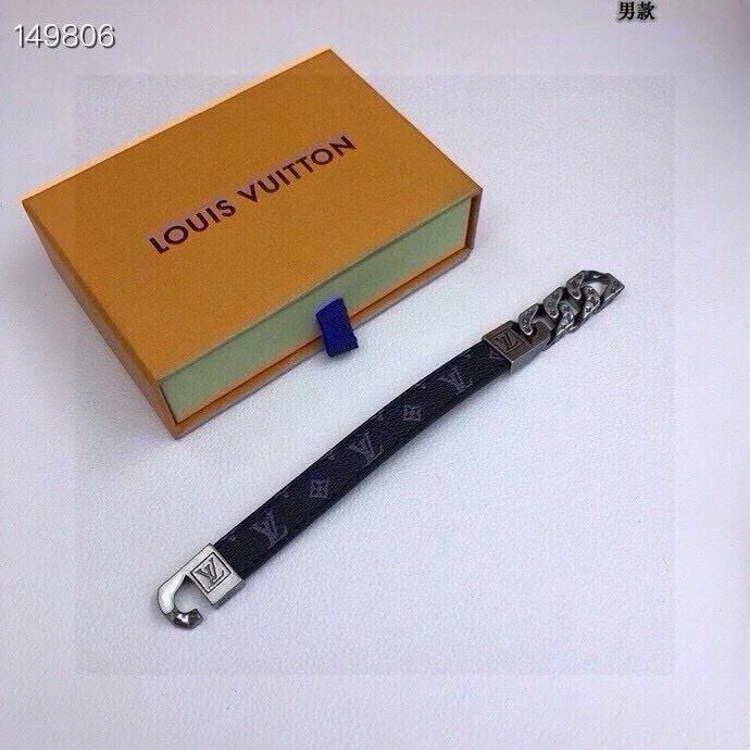 Fashionable Louis Vuitton Bracelets 256694
