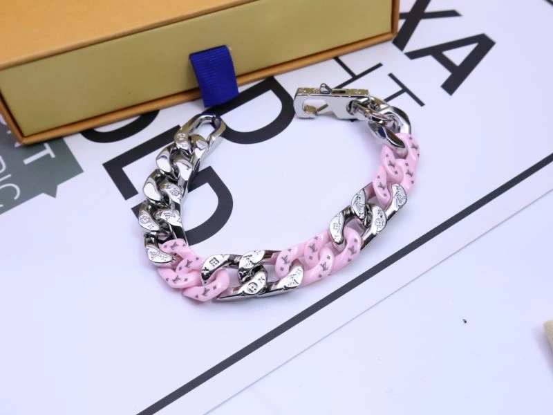 Louis Vuitton Bracelets Sophisticated 256689