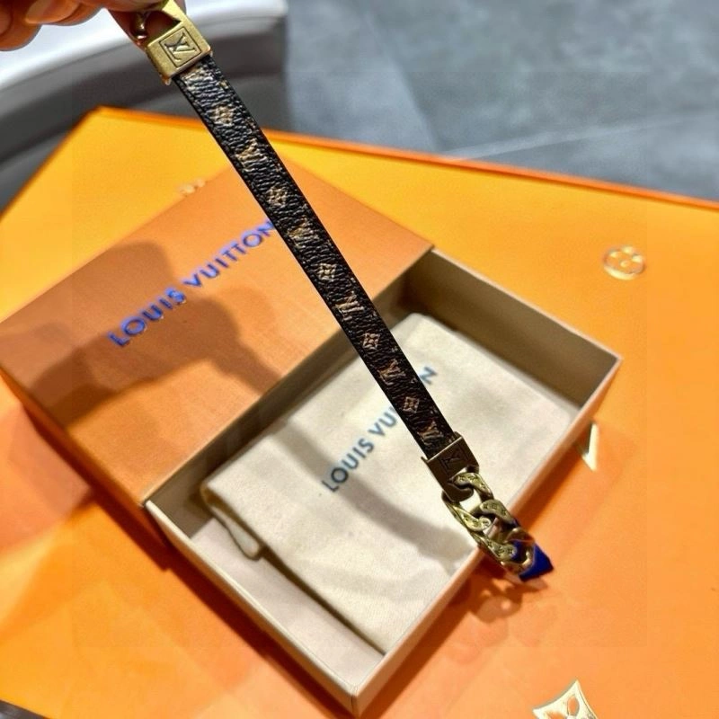 Louis Vuitton Bracelets ComfortFit 256679