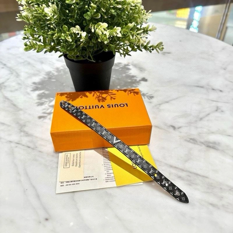 FlexibleFit Louis Vuitton Bracelets 256685