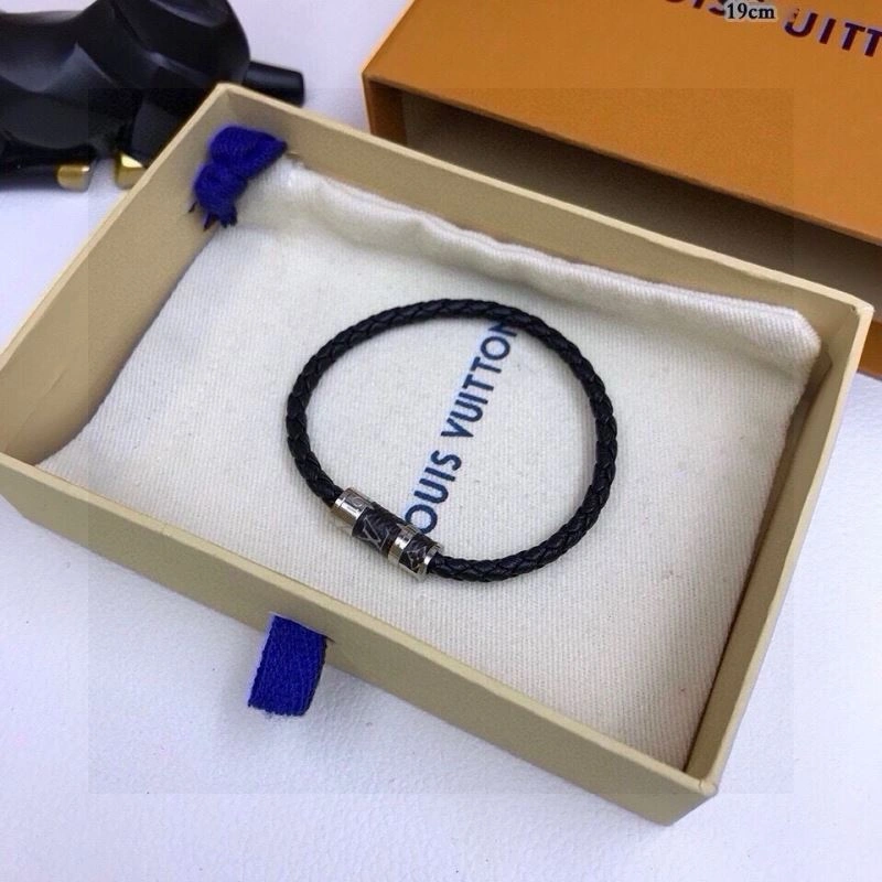 Louis Vuitton Bracelets DailyWear 256669