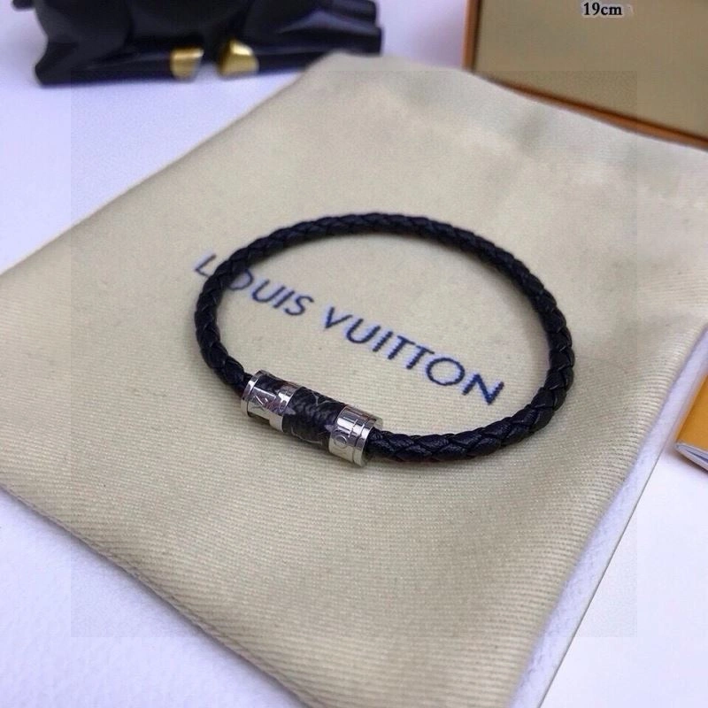 Louis Vuitton Bracelets DailyWear 256669