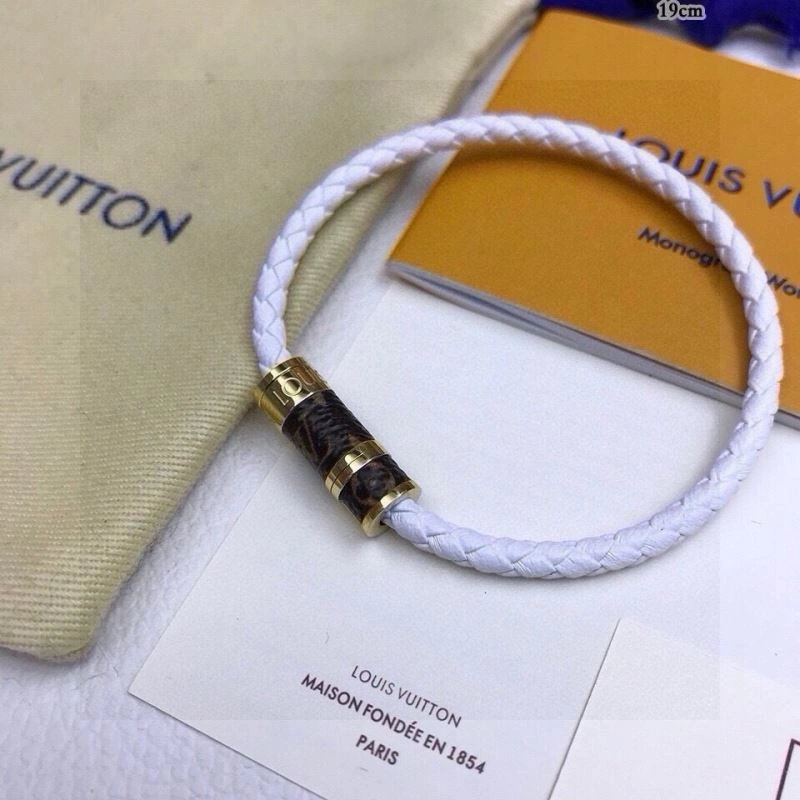 Louis Vuitton Bracelets Supportive 256662
