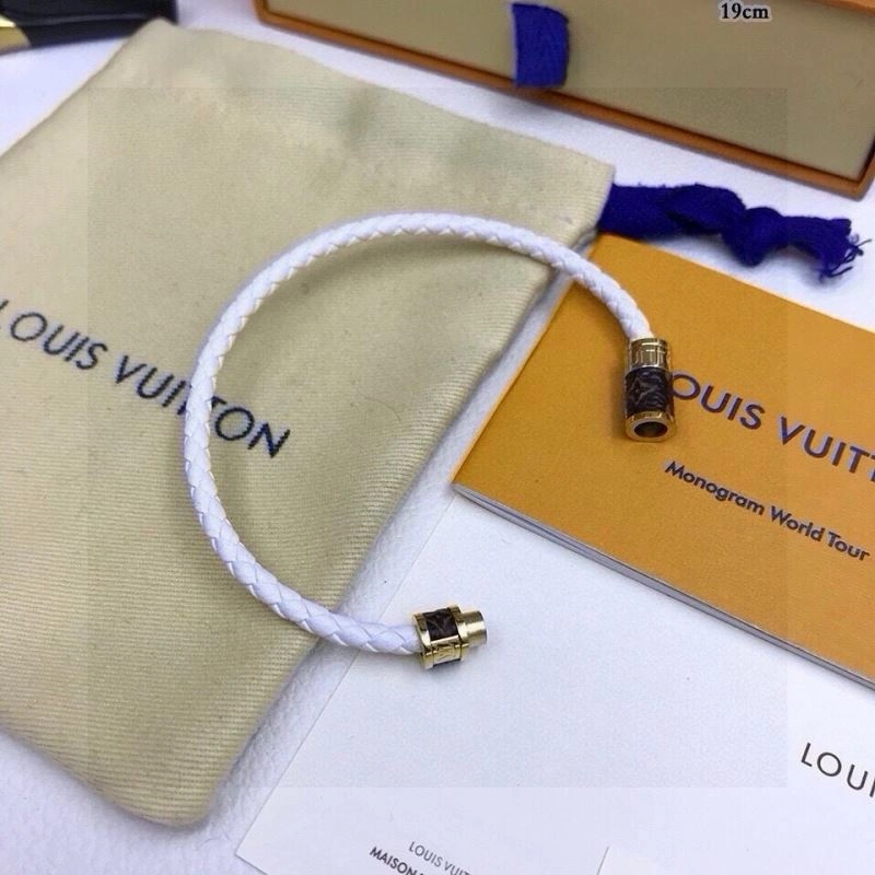 Louis Vuitton Bracelets Supportive 256662